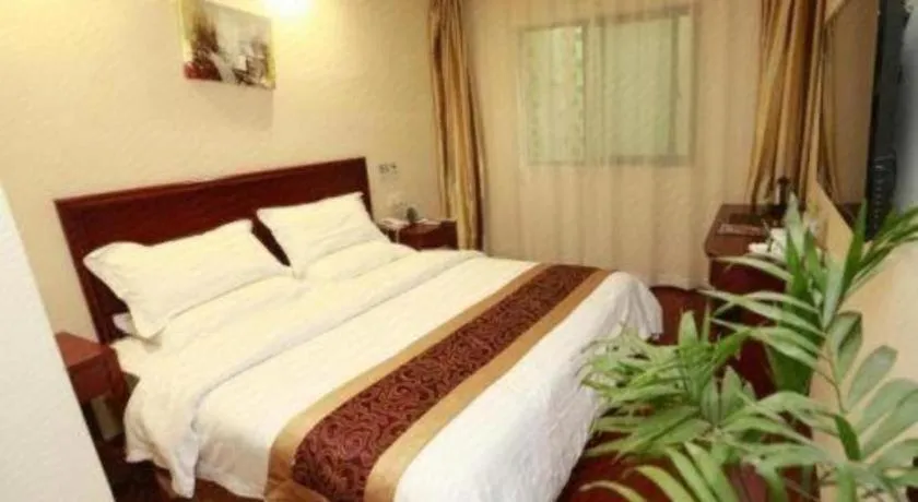 Bed in GreenTree Eastern Zigong Huashang International City Huichuan Road Hotel