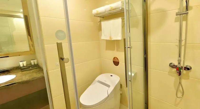 GreenTree Eastern Zigong Huashang International City Huichuan Road Hotel