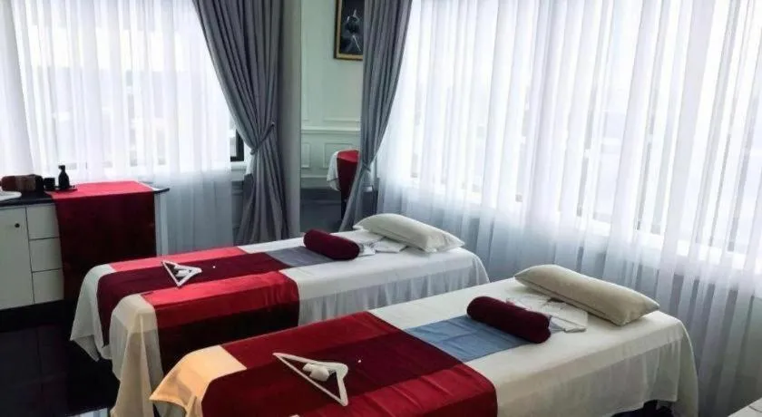 Bed in Lafayette Boutique Hotel