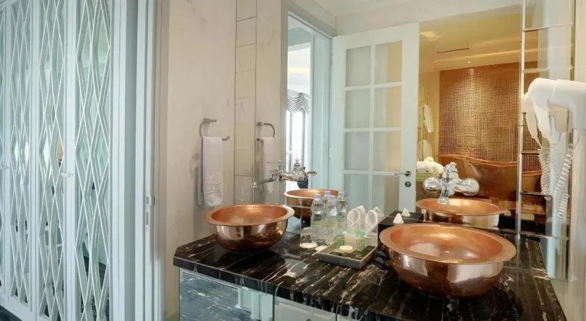 Lafayette Boutique Hotel