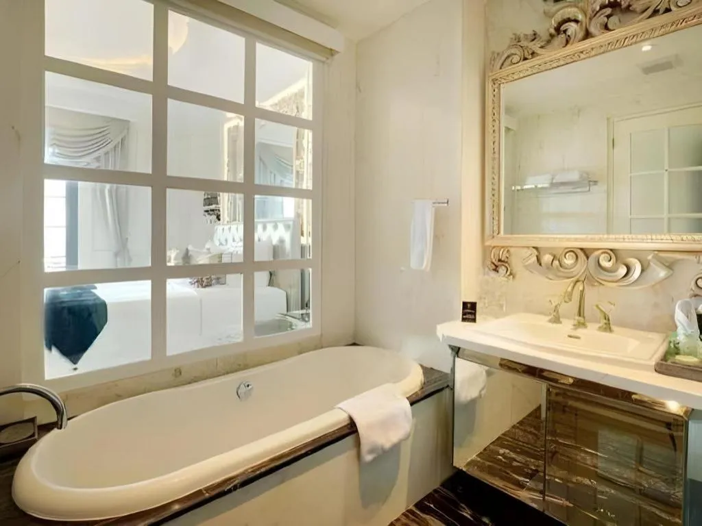 Lafayette Boutique Hotel