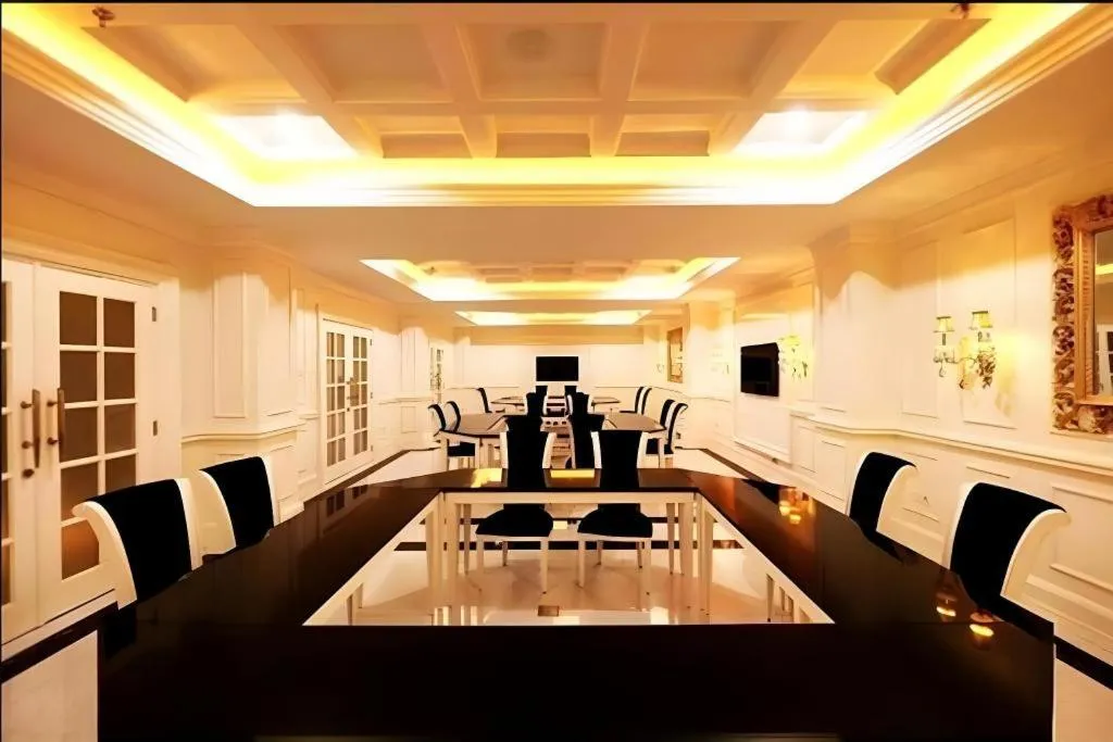 Lafayette Boutique Hotel