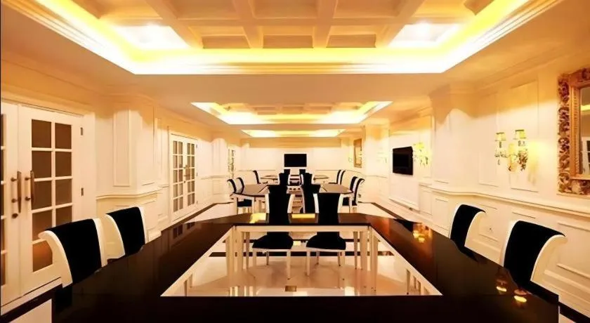 Lafayette Boutique Hotel