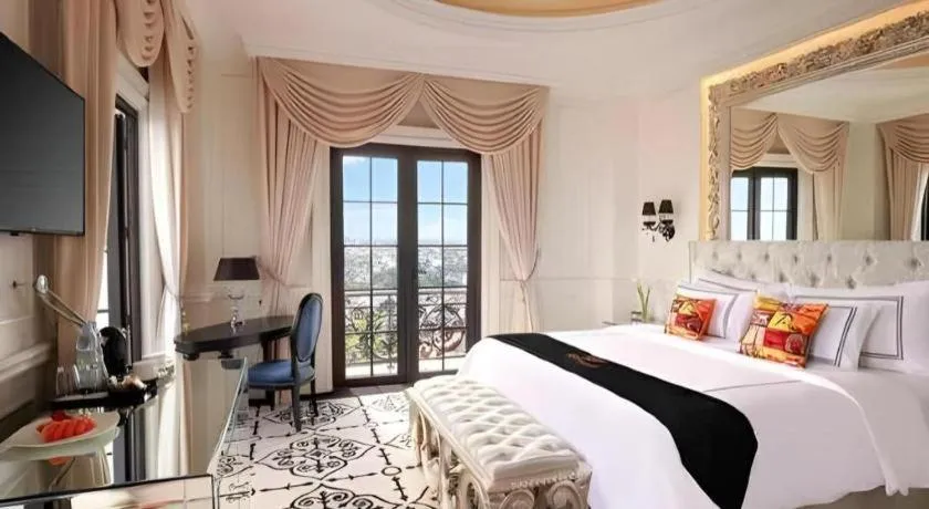 Bed in Lafayette Boutique Hotel