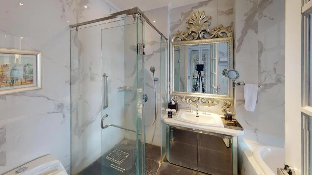 Lafayette Boutique Hotel