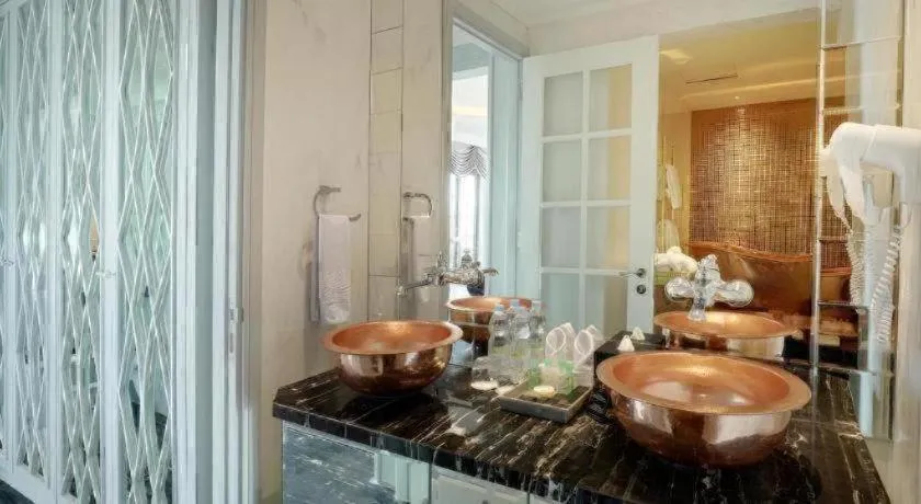 Lafayette Boutique Hotel