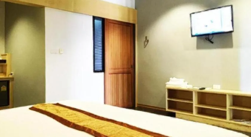 Bed in NH Elegant Hotel