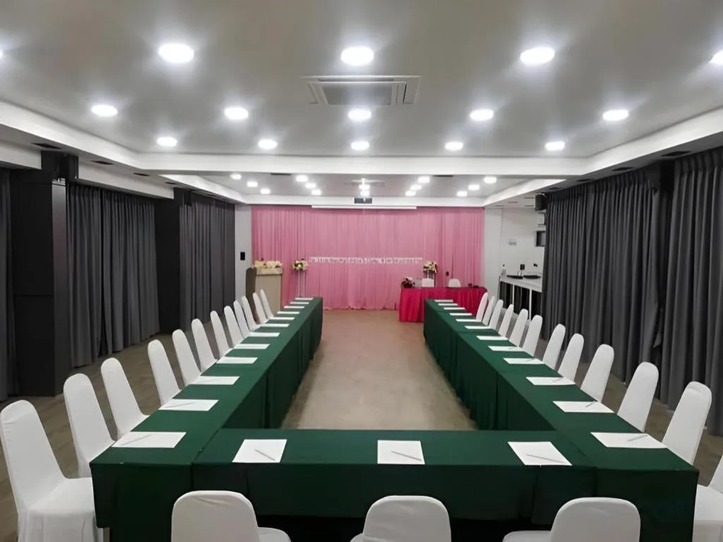 The Convenience Hotel