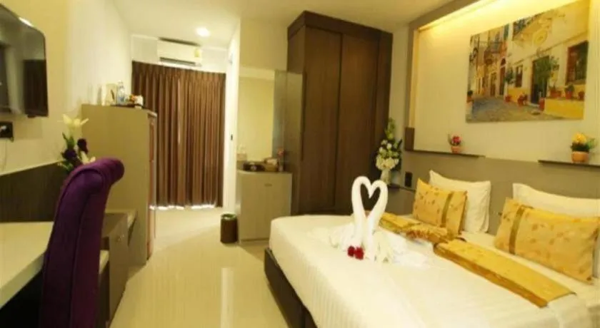 Bed in The Convenience Hotel