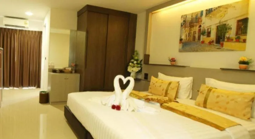 Bed in The Convenience Hotel