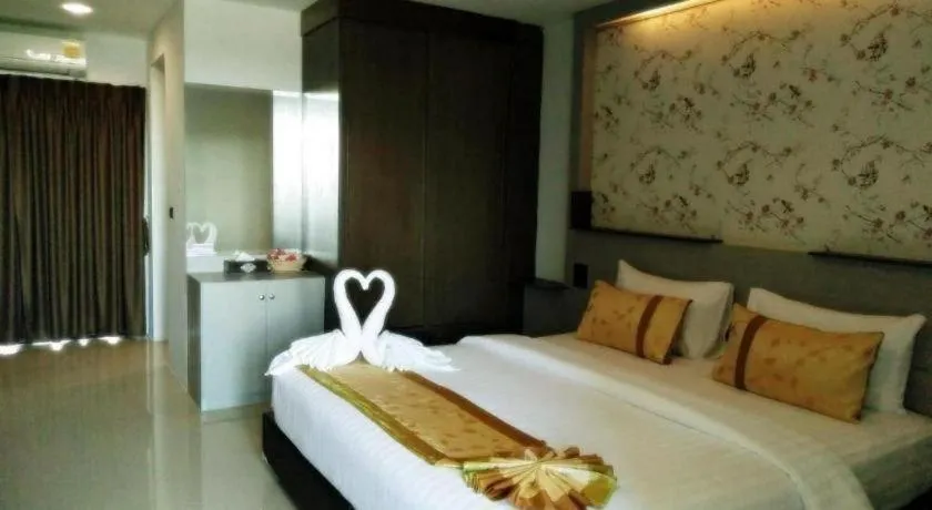 Bed in The Convenience Hotel