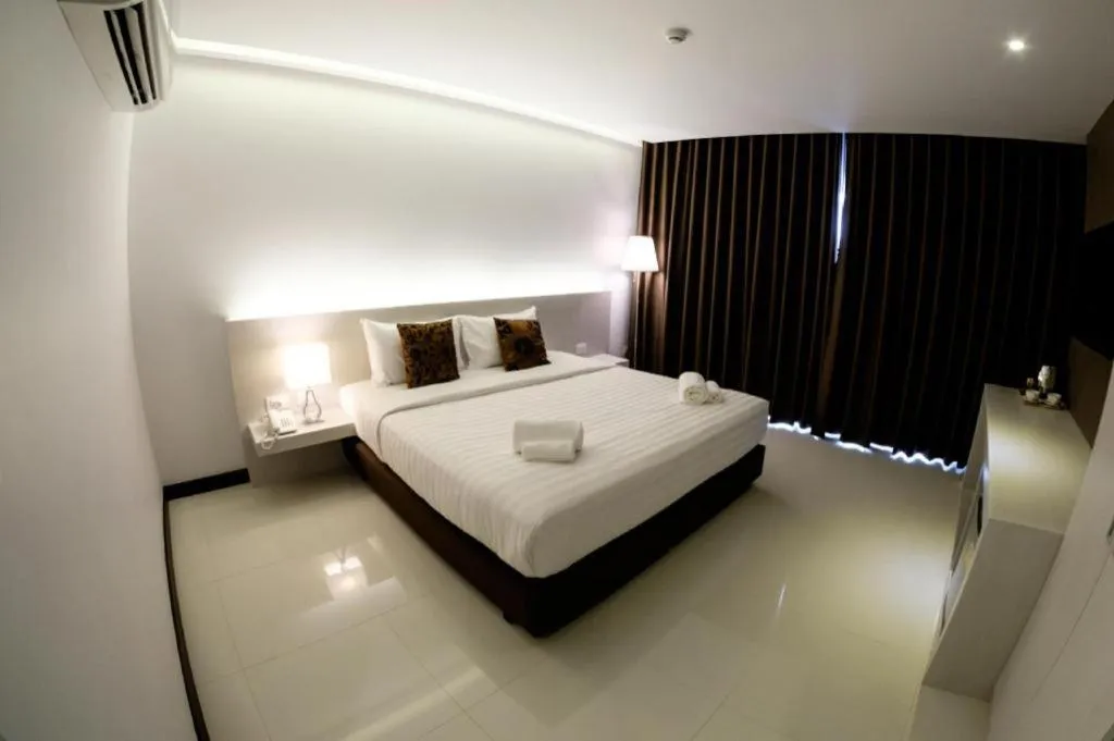 Bed in Chaisaeng Villa