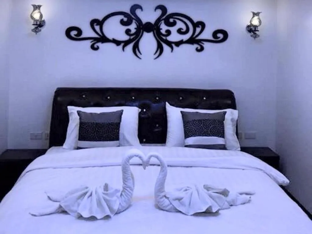 Bed in Samranchaykhong Hotel
