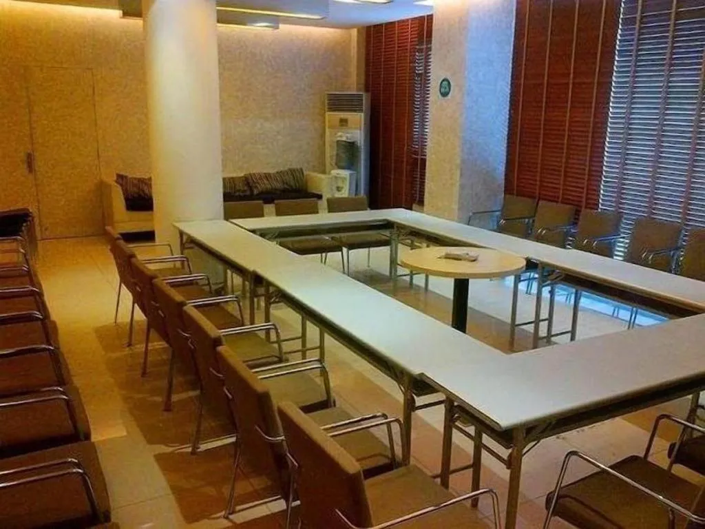 Jinjiang Inn Guangzhou Liwan Caihongqiao Metro Station