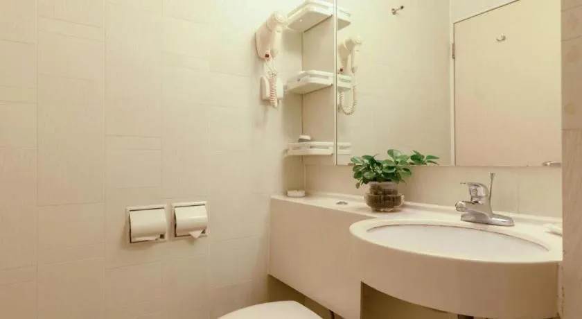 Jinjiang Inn Guangzhou Liwan Caihongqiao Metro Station