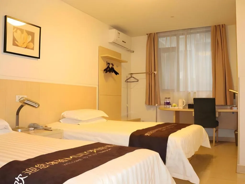 Bed in Jinjiang Inn Guangzhou Liwan Caihongqiao Metro Station