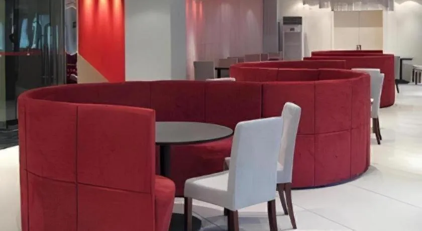 Jinjiang Inn Guangzhou Liwan Caihongqiao Metro Station