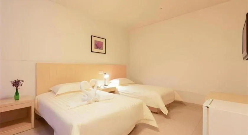 Bed in Jinjiang Inn Guangzhou Liwan Caihongqiao Metro Station