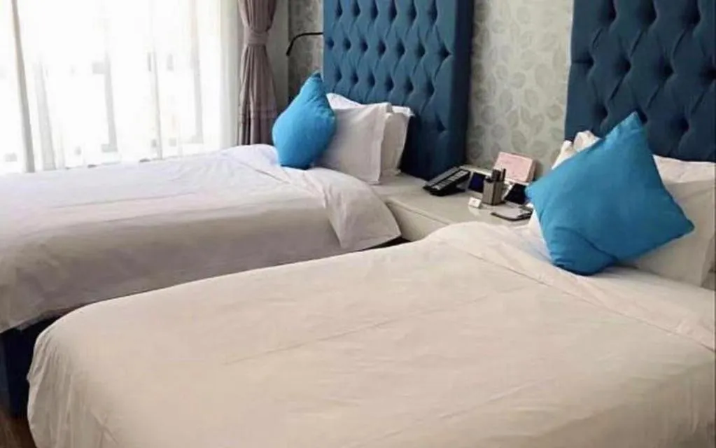 Bed in Shanghai Jinchen Hotel