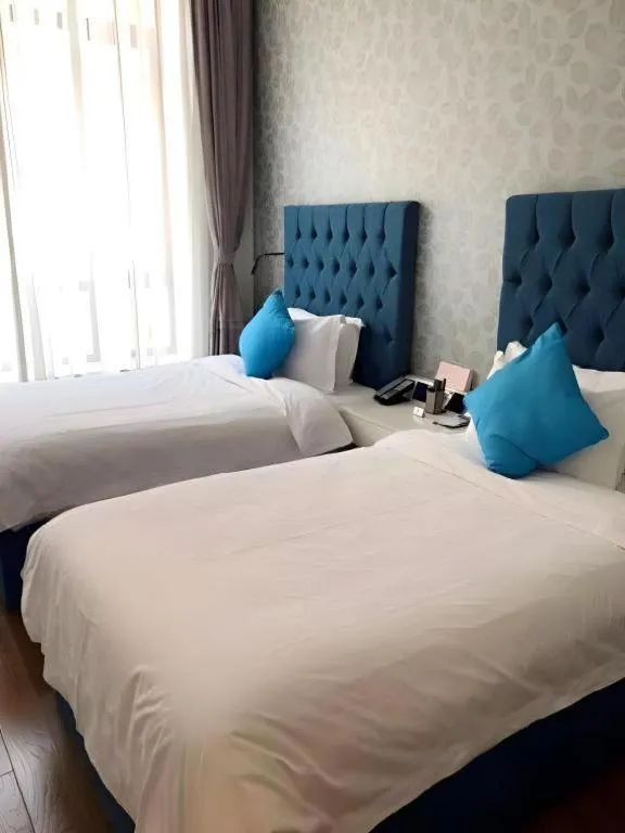 Bed in Shanghai Jinchen Hotel