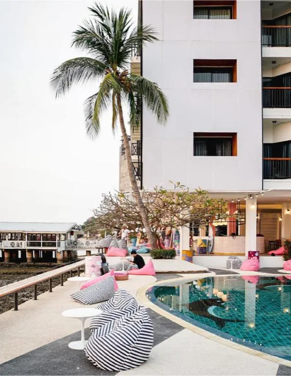 The Loft Seaside Sriracha Hotel