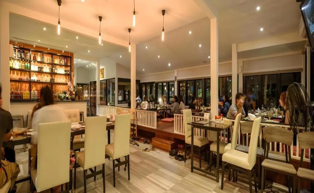 The Loft Seaside Sriracha Hotel