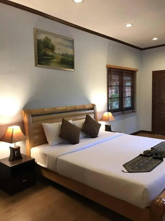 Bed in Khaoyai Kirithantip Resort