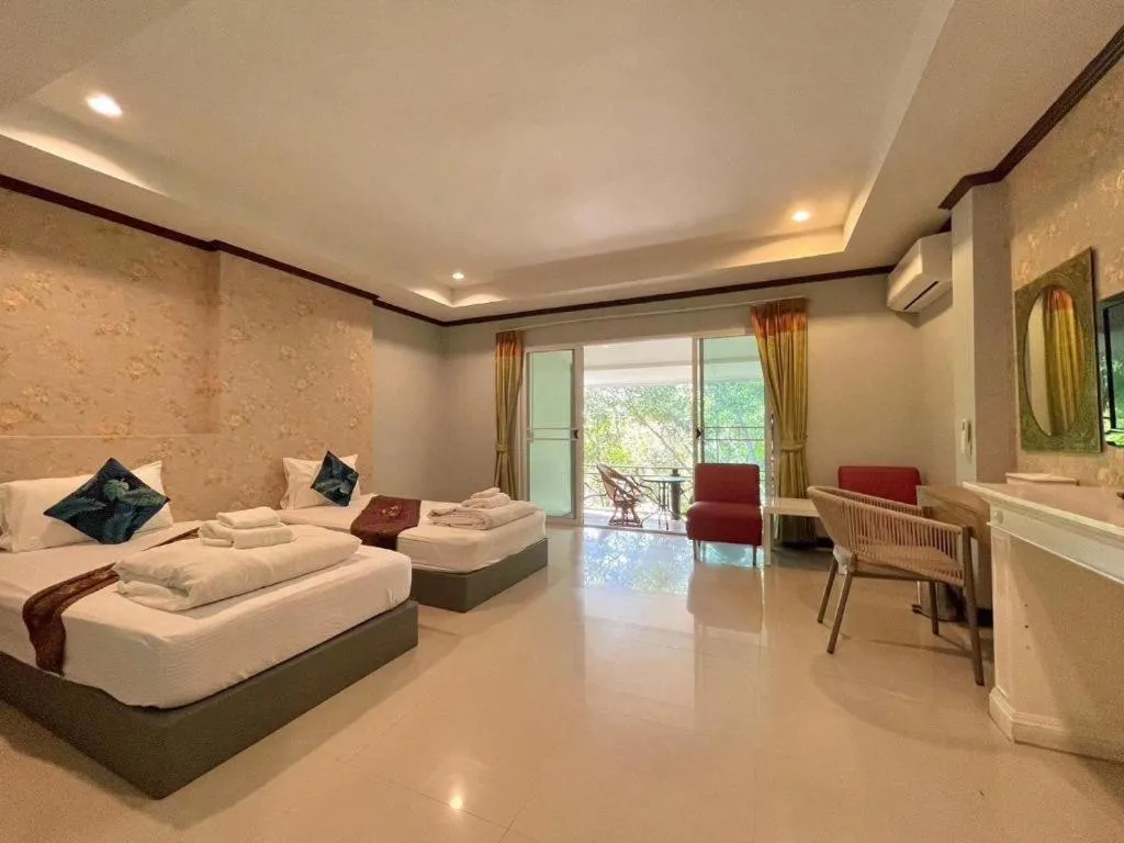 Bed in Khaoyai Kirithantip Resort