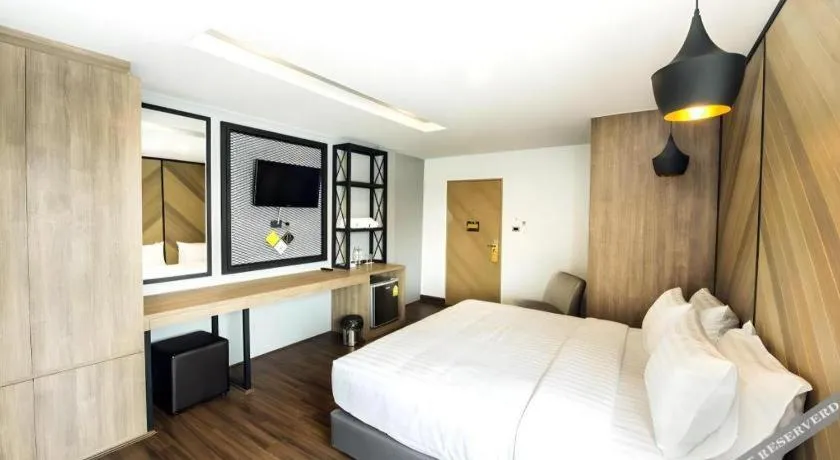 Bed in The Circle Hotel