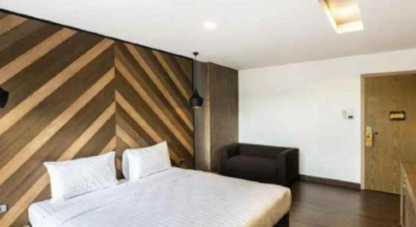 Bed in The Circle Hotel