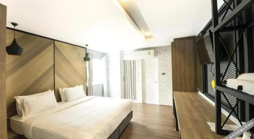 Bed in The Circle Hotel