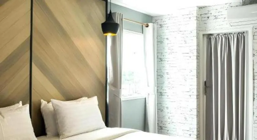 Bed in The Circle Hotel