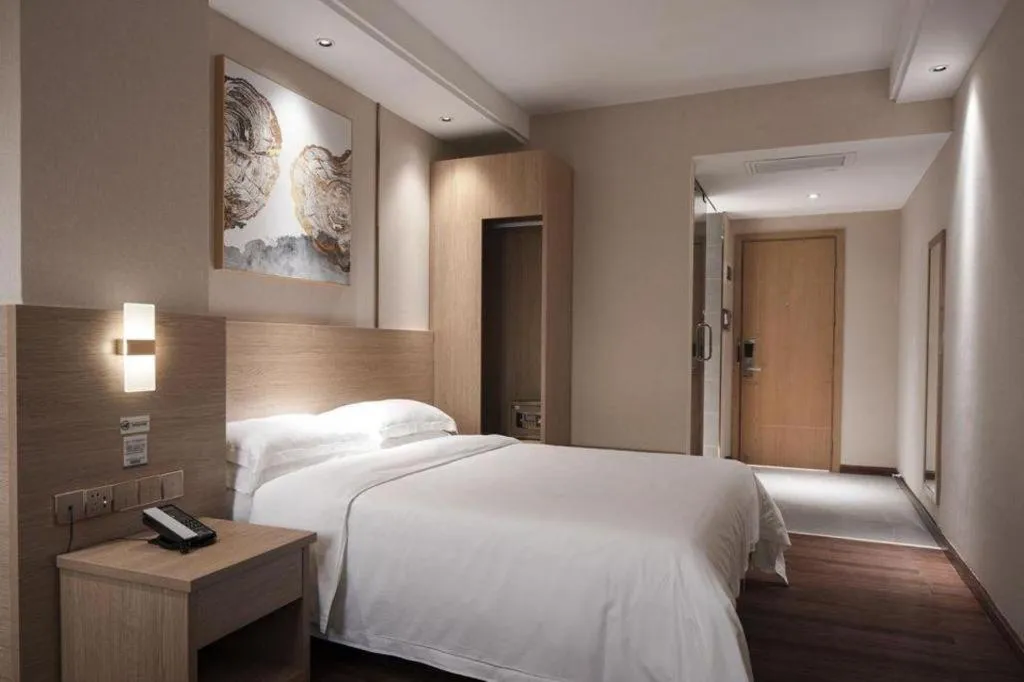 Bed in T Social Hotel Guangzhou Railway Station Branch