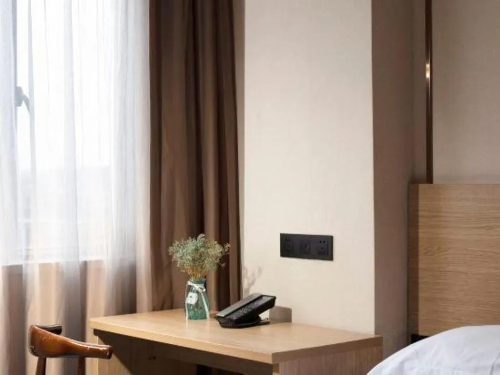 Bed in T Social Hotel Guangzhou Railway Station Branch