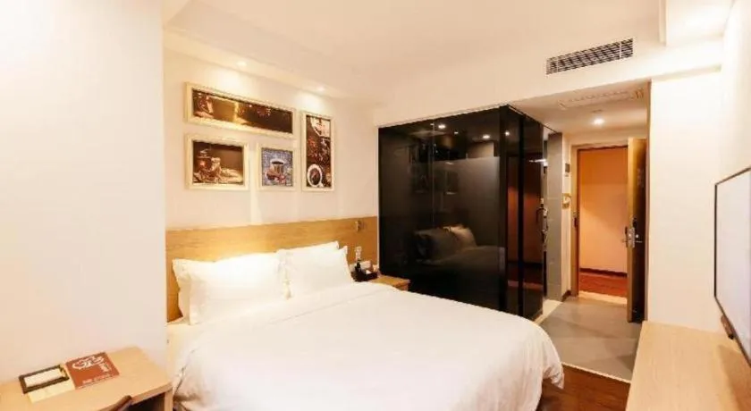 Bed in T Social Hotel Guangzhou Railway Station Branch