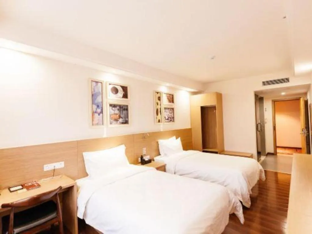 Bed in T Social Hotel Guangzhou Railway Station Branch