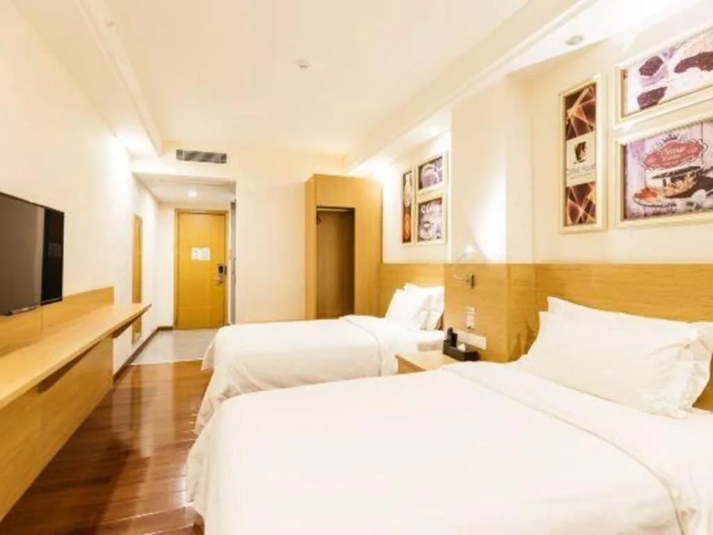 Bed in T Social Hotel Guangzhou Railway Station Branch