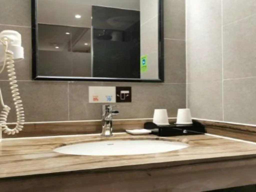 T Social Hotel Guangzhou Railway Station Branch