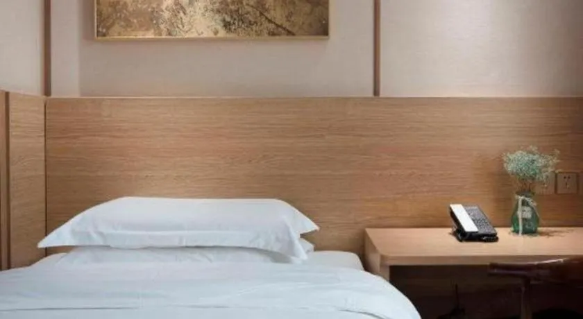 Bed in T Social Hotel Guangzhou Railway Station Branch