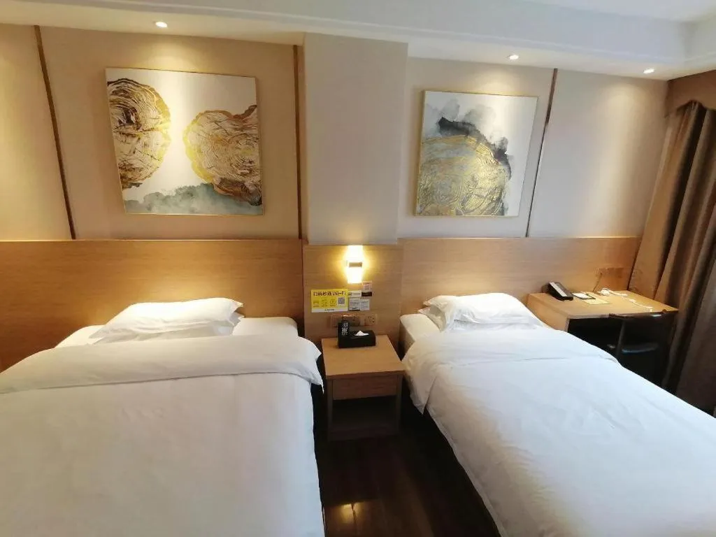 Bed in T Social Hotel Guangzhou Railway Station Branch
