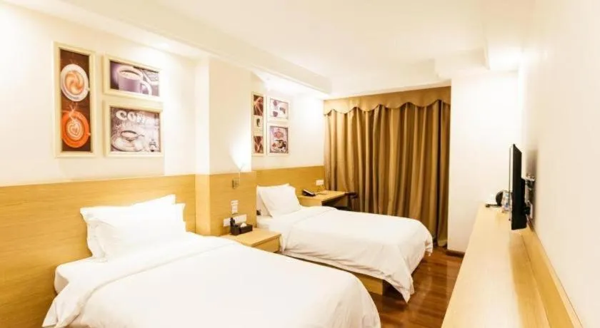 Bed in T Social Hotel Guangzhou Railway Station Branch