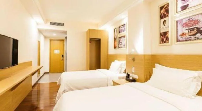 Bed in T Social Hotel Guangzhou Railway Station Branch