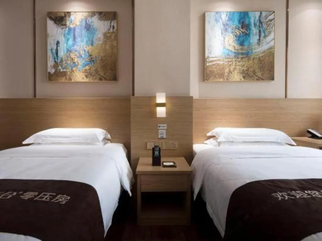 Bed in T Social Hotel Guangzhou Railway Station Branch