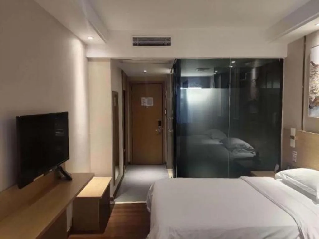 Bed in T Social Hotel Guangzhou Railway Station Branch