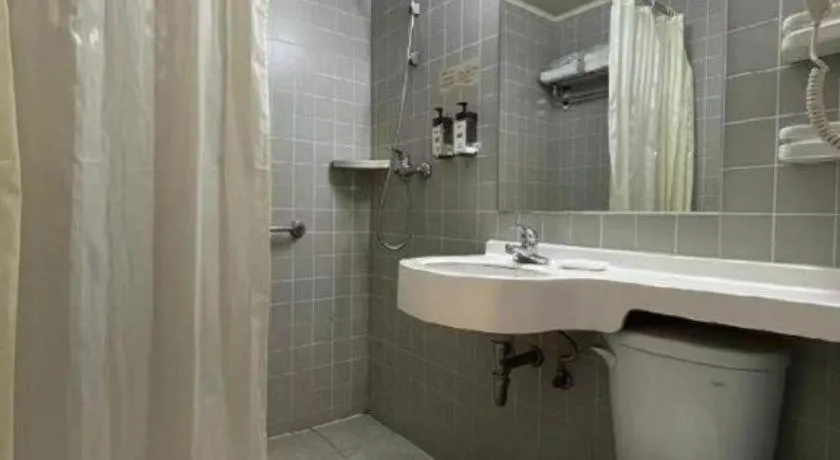 Jinjiang Inn Yueyang Railway Station