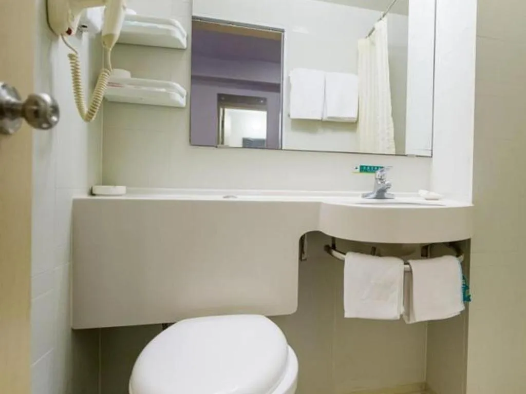 Jinjiang Inn Xi'an Dayan Tower Xiaozhai Metro Station