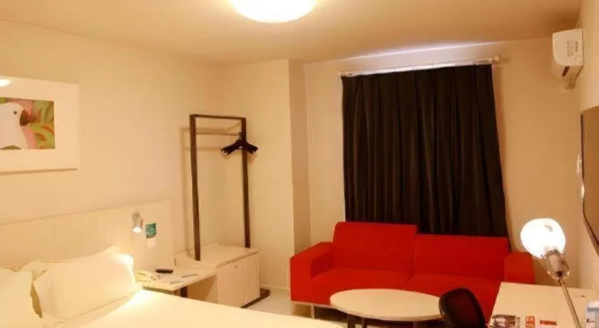 Bed in Jinjiang Inn Beijing Capital International Airport New Expo Metro Station