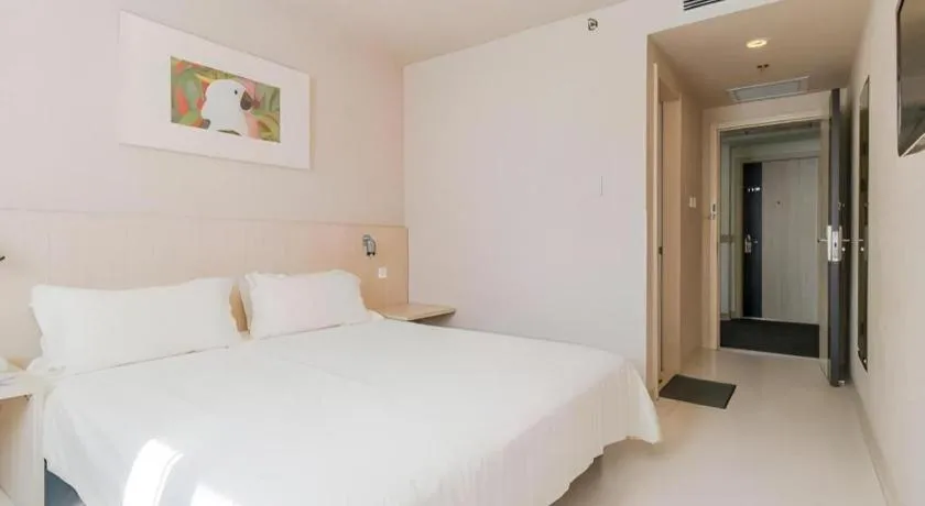 Bed in Jinjiang Inn Beijing Capital International Airport New Expo Metro Station
