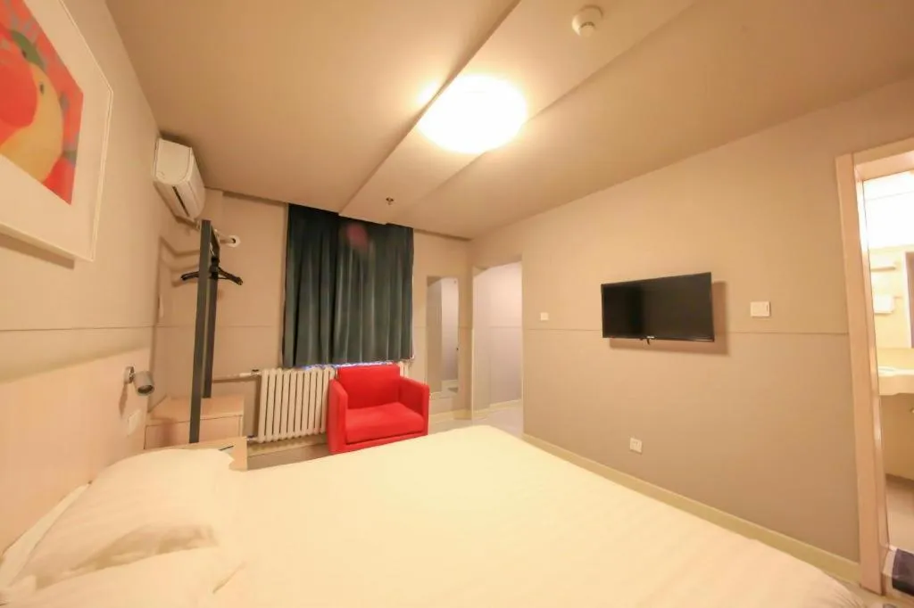 Bed in Jinjiang Inn Ulanqab Jining 1st Middle School