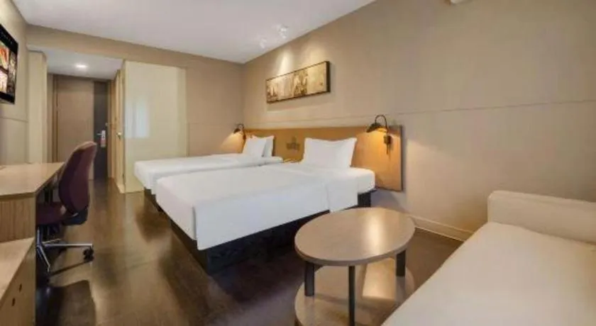 Bed in Jinjiang Inn Select Shanghai Expo Park Dezhou Road